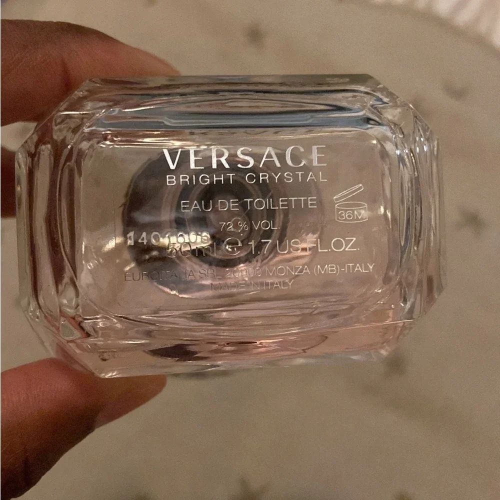 Versace Bright Crystal Eau de Toilette - Picture 2 of 3